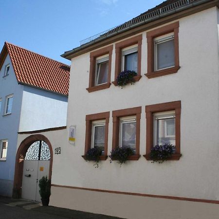 Ferienwohnung Spatzennest In Edesheim Luaran gambar